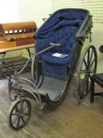 Bath chair St Johns Museum Store Petit