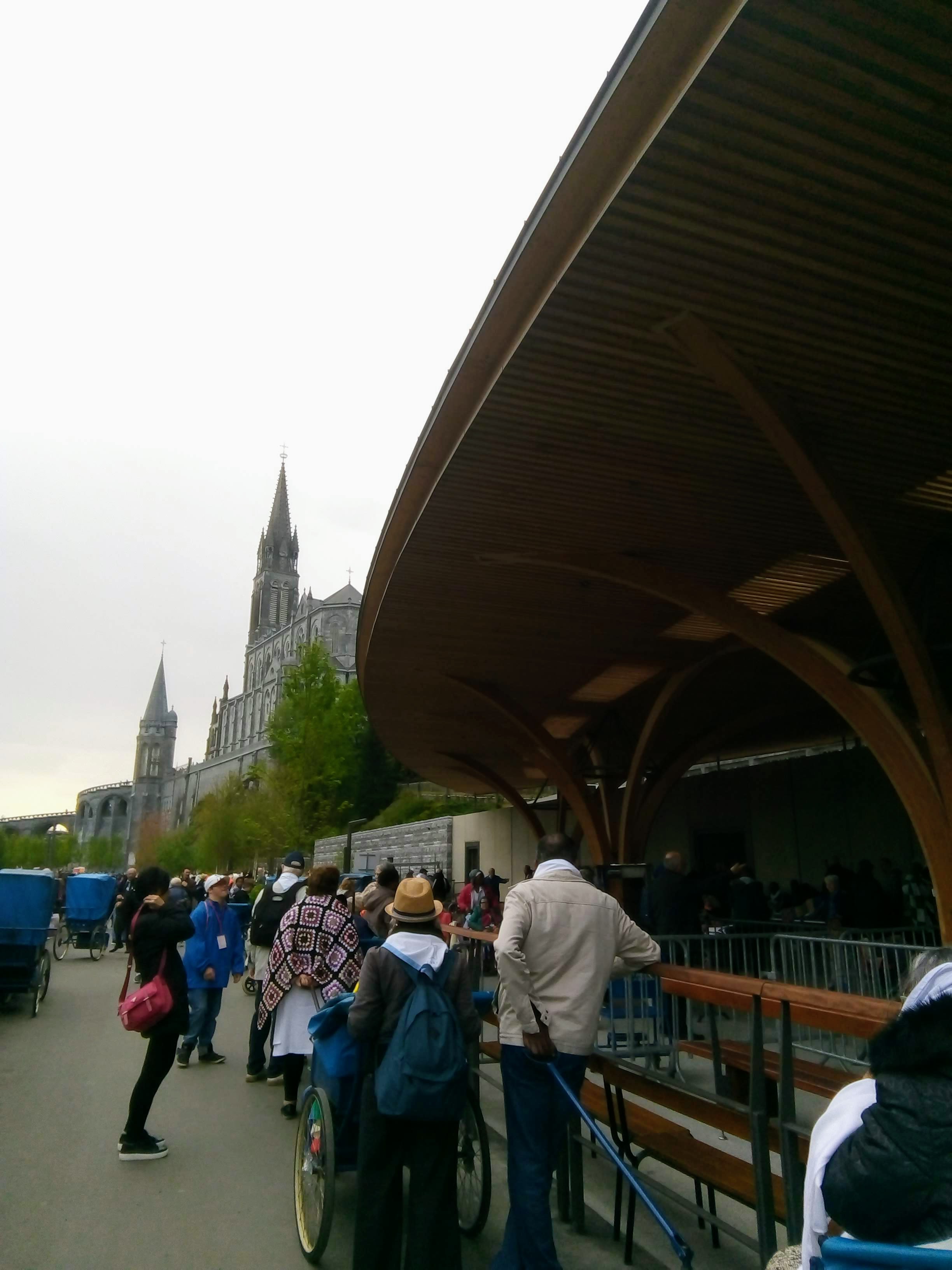 Passage aux Piscines Hospitalité Evry à Lourdes Avril 2019