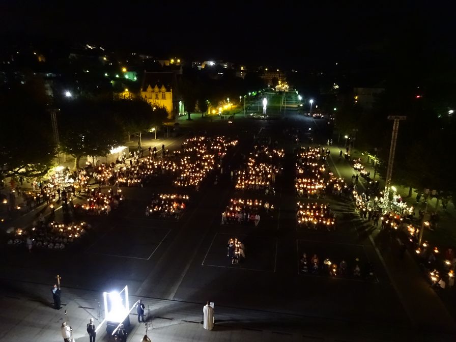 Procession Mariale mini